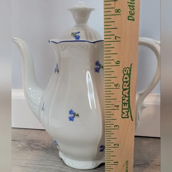 MZ CZECHOSLOVAKIA Vintage white teapot with lid blue ditsy floral